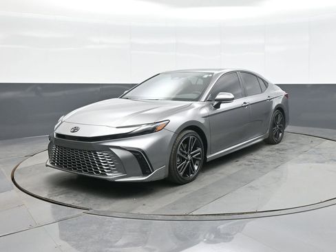 Certified 2025 Toyota Camry XSE w/ Premium Package image 5