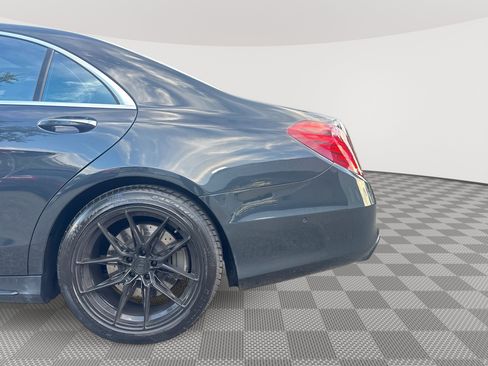 Used 2017 Mercedes-Benz S 550 4MATIC Sedan image 29