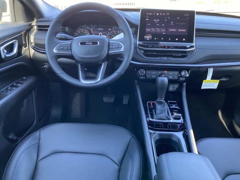 New 2026 Jeep Compass Limited image 8
