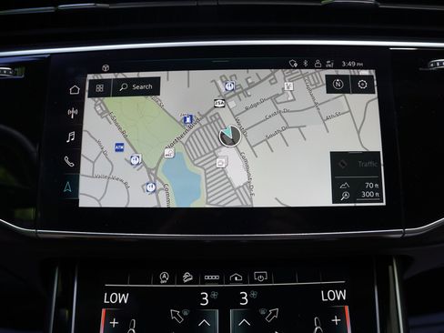 Used 2021 Audi Q8 Premium Plus w/ Premium Plus Package AWD/4WD image 22