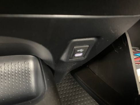 Certified 2025 Toyota Corolla LE AWD/4WD image 28