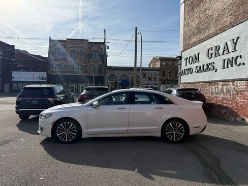 Used 2018 Lincoln MKZ Select w/ Select Plus Package image 5