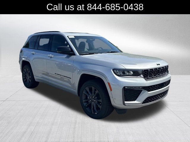 New 2026 Jeep Grand Cherokee Limited AWD/4WD image 3