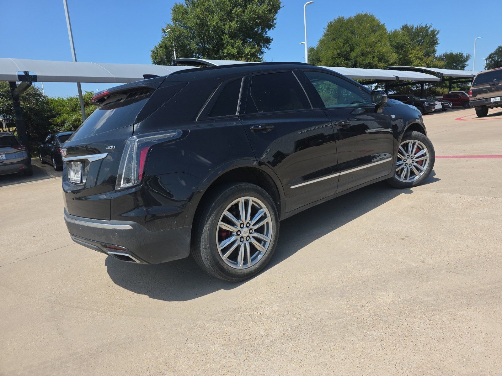 Used 2023 Cadillac XT5 Sportv w/ Technology Package AWD/4WD image 3