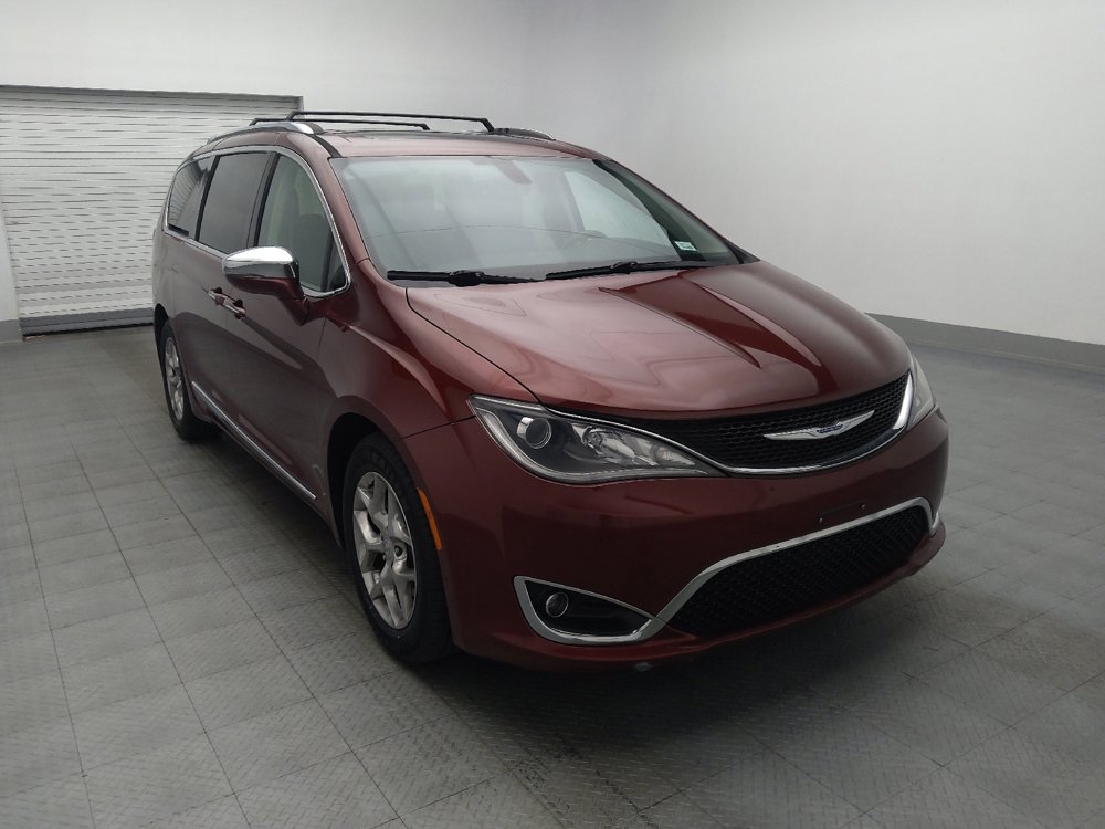 Used 2018 Chrysler Pacifica Limited FWD image 13