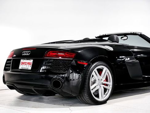 Used 2014 Audi R8 V8 w/ Full Leather Package AWD/4WD image 33