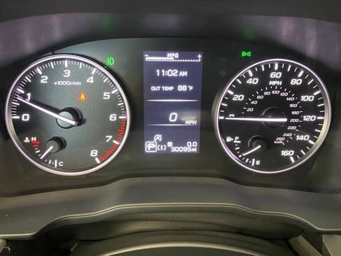 Used 2024 Subaru Crosstrek 2.5i Limited AWD/4WD image 23