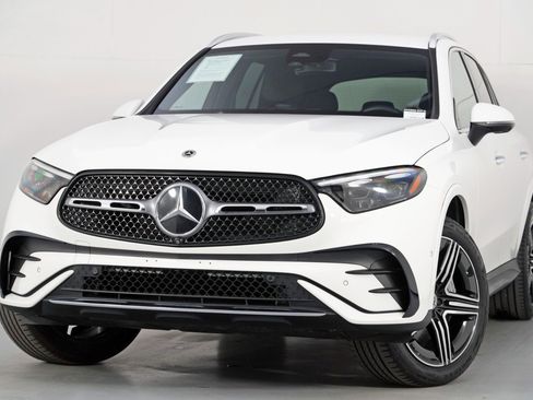 Used 2023 Mercedes-Benz GLC 300 w/ Pinnacle Trim Package image 3