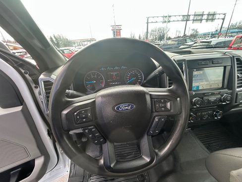 Used 2017 Ford F250 XLT w/ FX4 Off-Road Package image 9