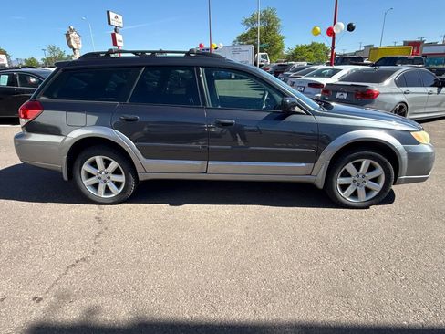 Used 2009 Subaru Outback 2.5i Special Edition AWD/4WD image 8