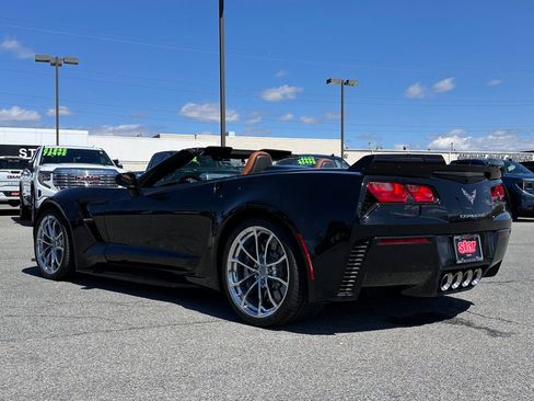 Used 2017 Chevrolet Corvette Grand Sport w/ Z07 Performance Package RWD image 18
