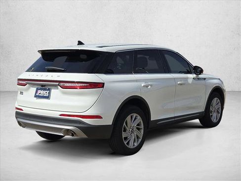 Used 2024 Lincoln Corsair FWD image 5