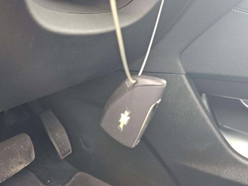 Certified 2025 Chevrolet Traverse LT image 28