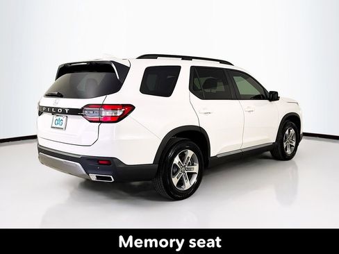 Used 2026 Honda Pilot EX-L image 8