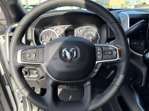 Used 2025 RAM 3500 Big Horn AWD/4WD image 20