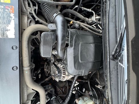 Used 2013 GMC Yukon XL SLT image 25