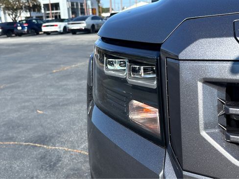 New 2026 Nissan Frontier SV image 26