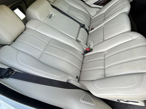 Used 2017 Land Rover Range Rover Long Wheelbase Supercharged image 23