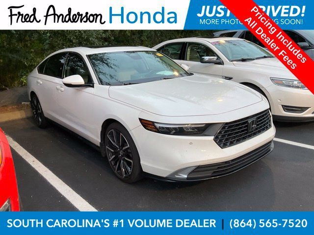 Used 2024 Honda Accord Touring image 1