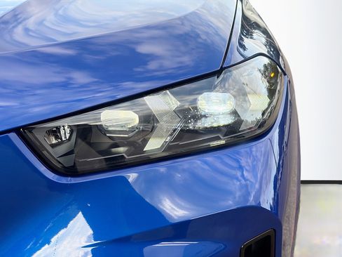 New 2026 BMW X5 M60i image 9