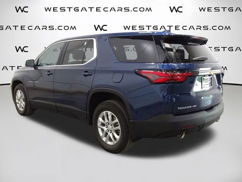 Used 2023 Chevrolet Traverse LS image 5