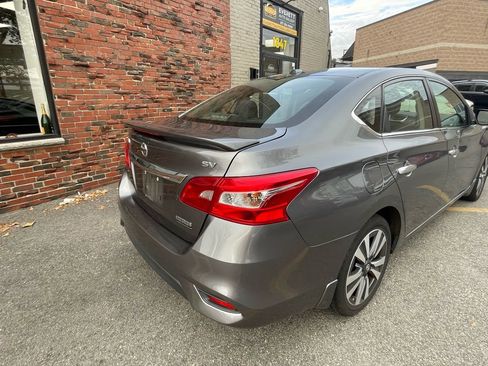 Used 2019 Nissan Sentra SV w/ Special Edition Package image 4