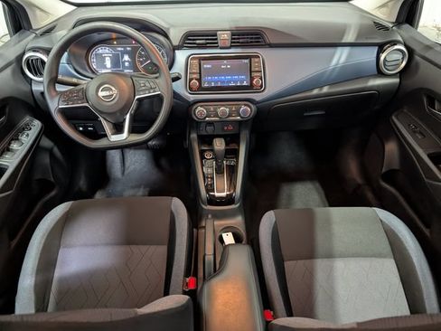 Used 2025 Nissan Versa SV FWD image 11