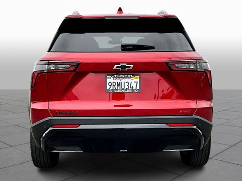 Used 2025 Chevrolet Equinox RS image 4