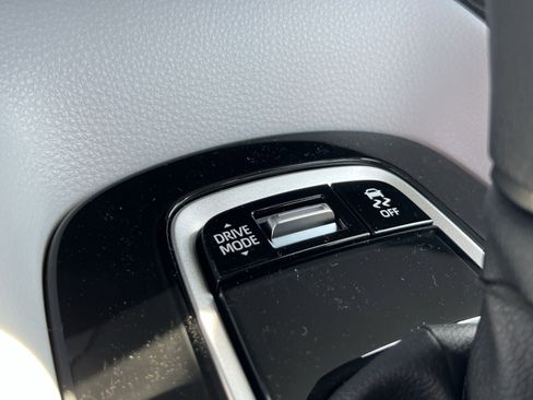 New 2026 Toyota Corolla SE FWD image 25