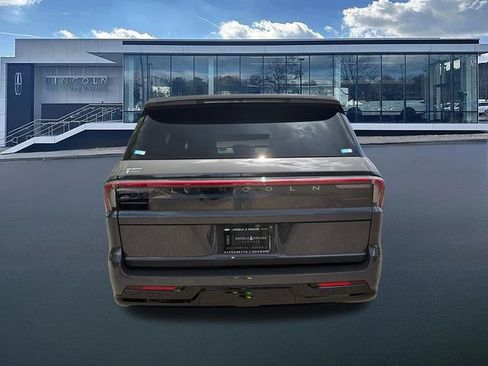 New 2026 Lincoln Navigator L Black Label AWD/4WD image 7