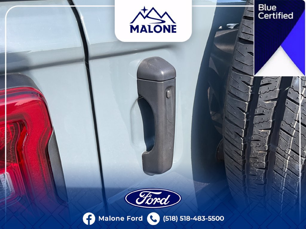 Used 2024 Jeep Wrangler Unlimited Sahara AWD/4WD image 24
