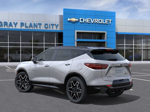 New 2026 Chevrolet Blazer RS w/ Driver Confidence II Package FWD image 3