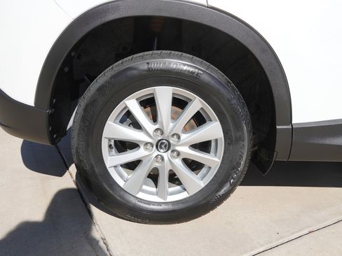 Used 2016 MAZDA CX-5 Touring image 11