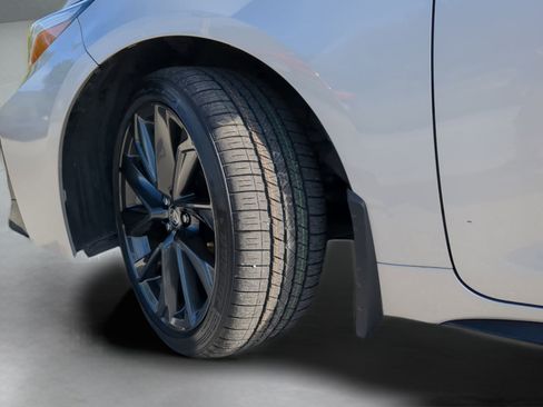 Used 2024 Toyota Corolla SE image 33