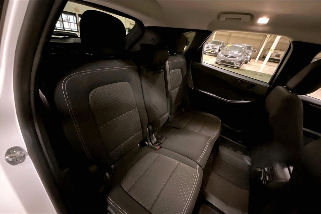 Certified 2023 Ford Escape Active AWD/4WD image 25