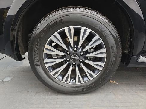 Used 2024 Nissan Armada SL w/ Midnight Edition Package image 20