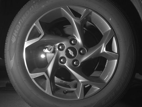Used 2025 Chevrolet Trax LT w/ LT Convenience Package FWD image 12