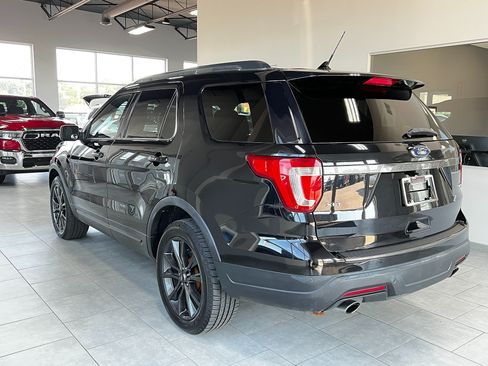 Used 2019 Ford Explorer XLT w/ XLT Sport Appearance Package AWD/4WD image 6
