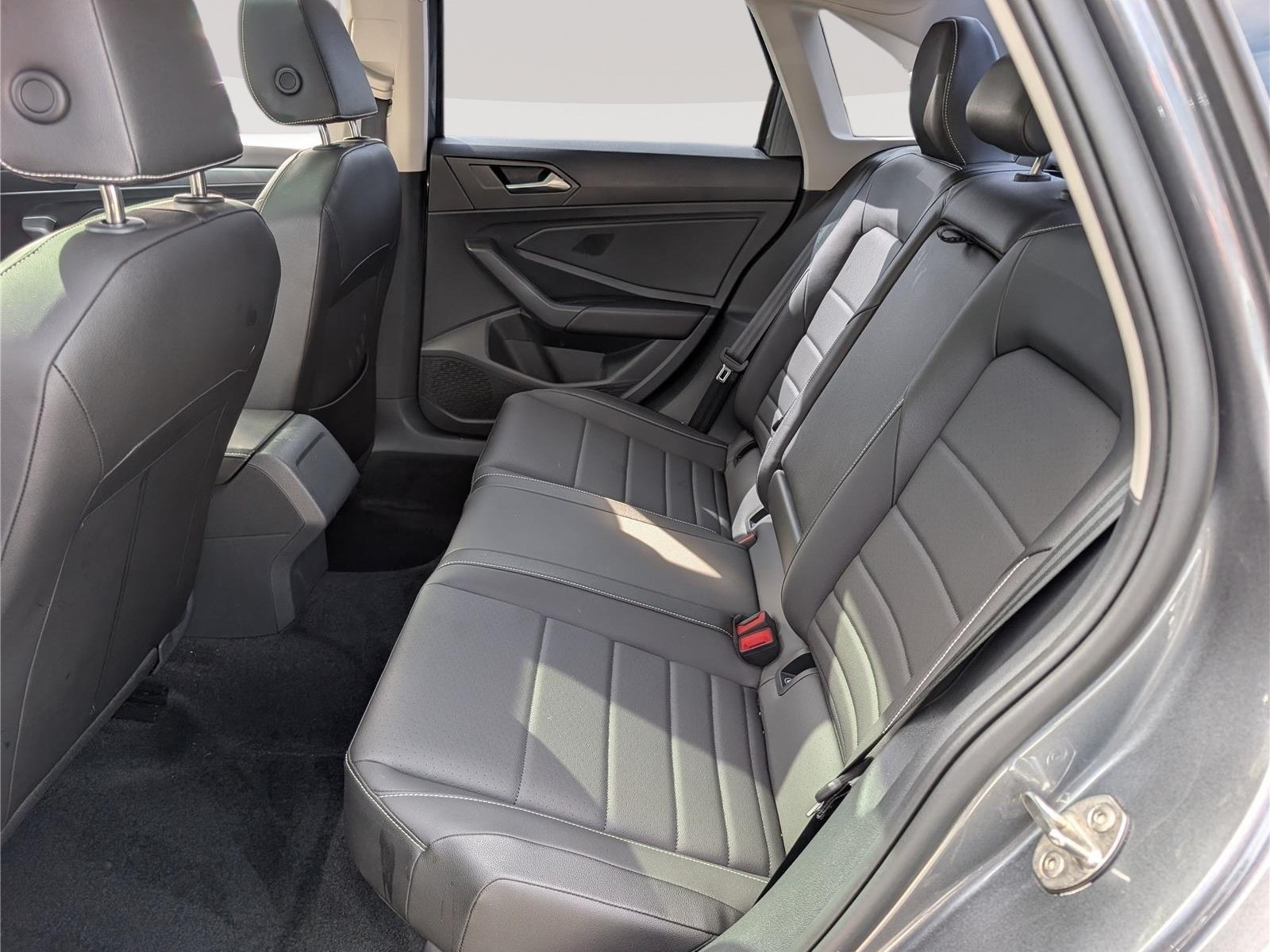 Used 2023 Volkswagen Jetta SE w/ Panoramic Sunroof Package FWD image 15
