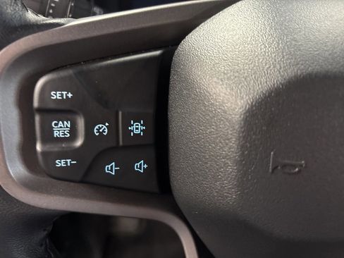 Used 2025 Ford Bronco Big Bend image 37