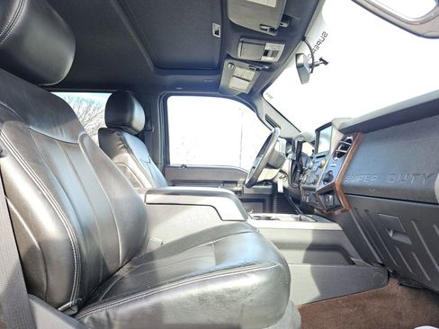 Used 2013 Ford F250 Lariat w/ Lariat Ultimate Pkg image 24