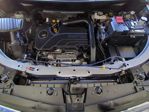 Used 2025 Chevrolet Equinox LT w/ Convenience Package II FWD image 28