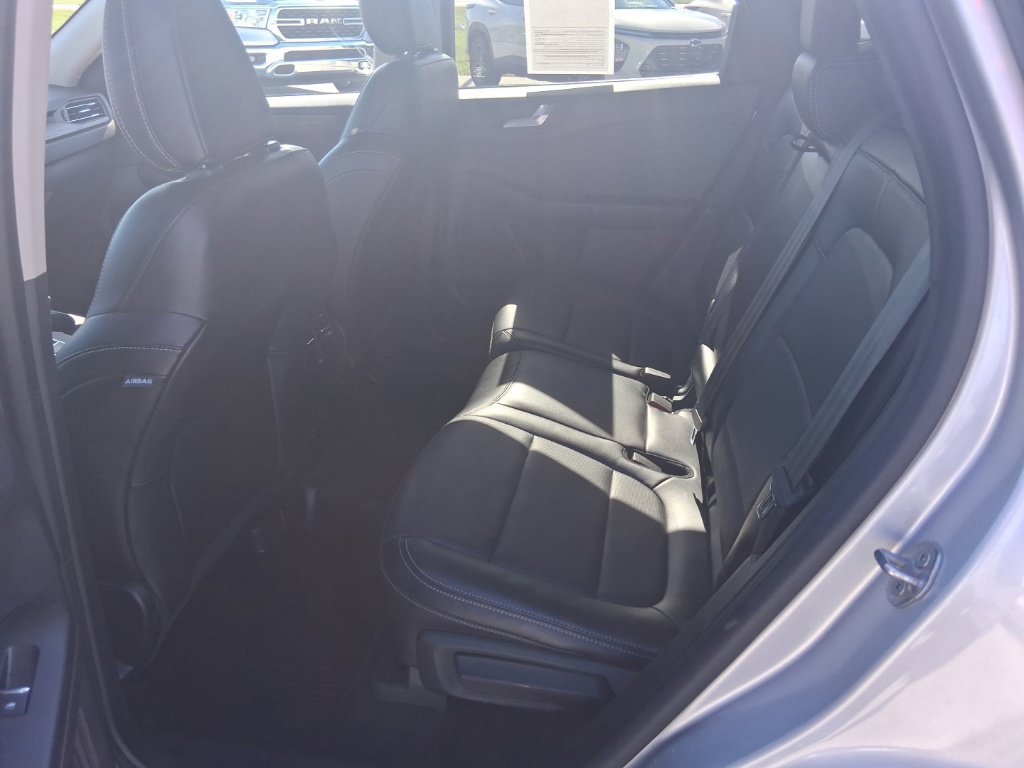 Used 2020 Ford Escape Titanium FWD image 26