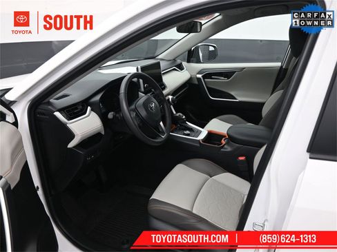 Used 2024 Toyota RAV4 Adventure image 9
