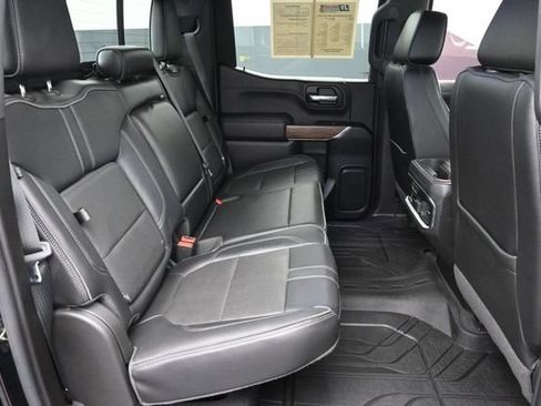 Used 2019 Chevrolet Silverado 1500 High Country w/ Technology Package AWD/4WD image 32