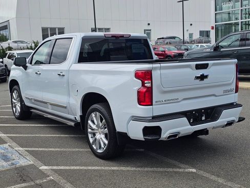 New 2026 Chevrolet Silverado 1500 High Country AWD/4WD image 3