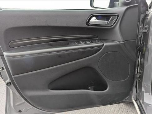 Used 2023 Dodge Durango SXT image 13