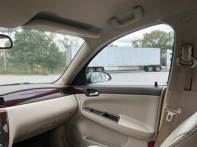Used 2006 Chevrolet Impala LT FWD image 28