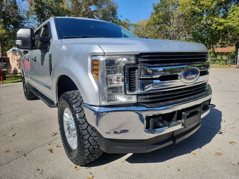 Used 2019 Ford F250 XLT image 1