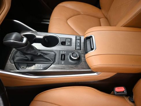 Used 2020 Toyota Highlander Platinum image 20